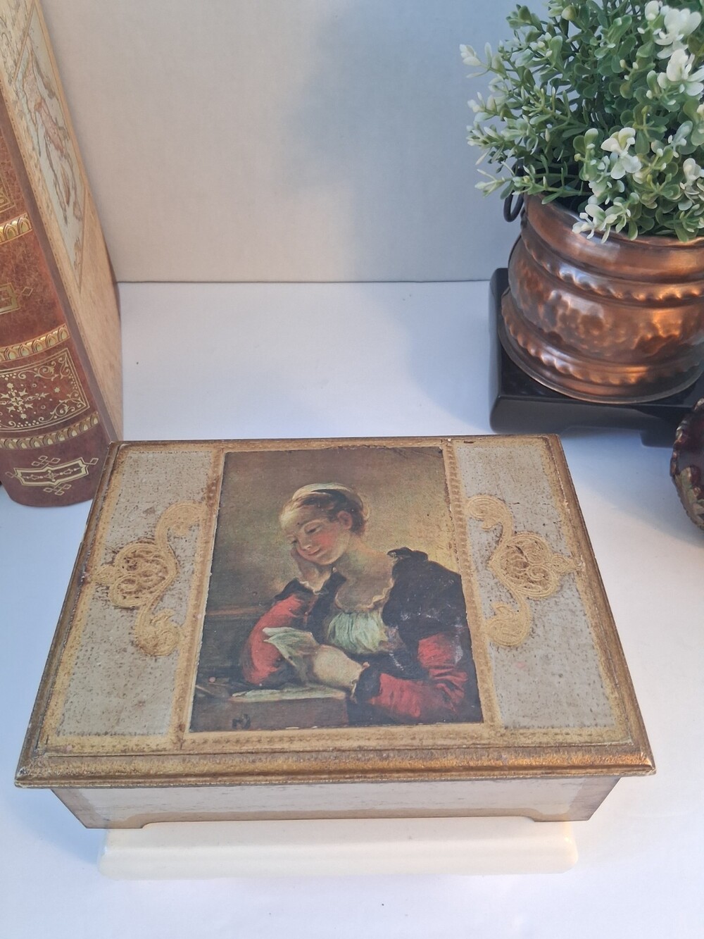 VTG MCM Florentine Keepsake/Jewelry Box, Italian; Fragonard "The Letter" Artwork